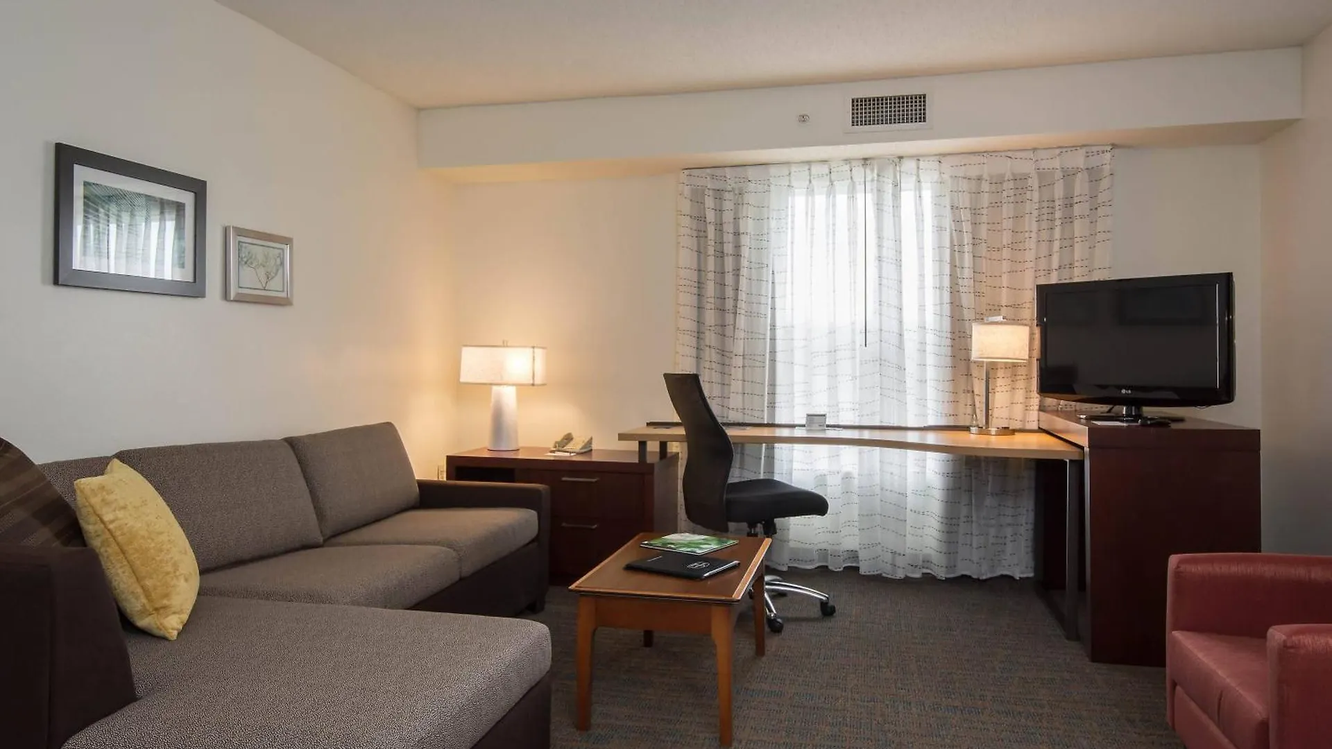 Residence Inn By Marriott Charlotte Piper Glen 3*,
