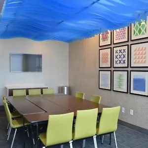 Hotel Express & - Ne - Area By Ihg, Charlotte
